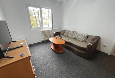 Apartament cu 2 camere semidecomandat, mobilat în Mănăștur