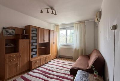 Apartament cu 3 camere semidecomandat în Central - 16