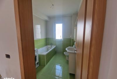 Casă cu 5 camere cu Teren 630 Mp în Dumbrăvița