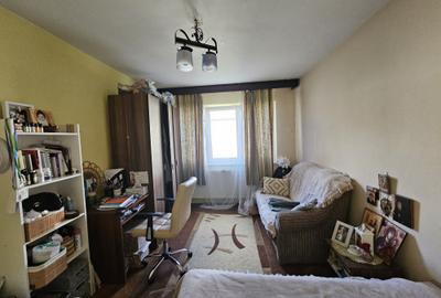 Apartament cu 4 camere decomandat, mobilat în Circumvalațiunii - 4