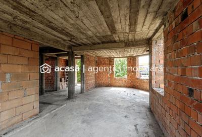 Casă individuală cu 14 camere cu Canalizare în Micălaca - 12