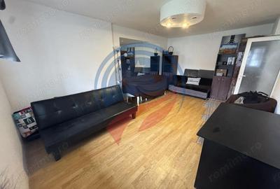 Apartament cu 4 camere semidecomandat în Ultracentral