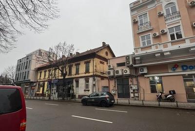 Casă cu 7 camere cu Canalizare în Ultracentral - 13