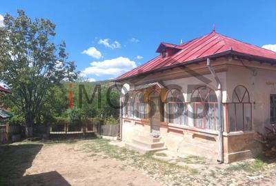 Casă cu 2 camere cu Teren 880 Mp în Ștefănești - 2