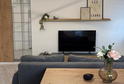 Apartament cu 2 camere decomandat, mobilat în Titan