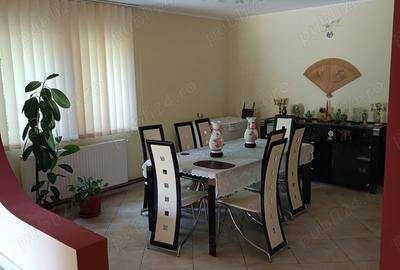 Casă cu 6 camere cu Teren 1000 Mp în Otopeni - 2