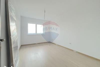 Apartament cu 2 camere în Sânpetru - 4
