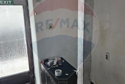 Spațiu comercial, de 8 mp, în Ultracentral - 7