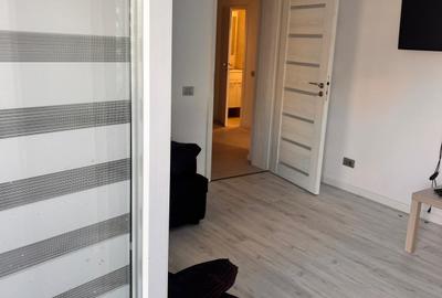 Apartament cu 3 camere decomandat în Decebal - 23