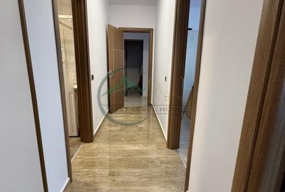 Apartament cu 3 camere decomandat, mobilat în Tractorul - 9