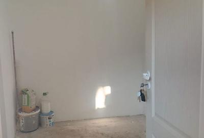 Casă cu 3 camere cu Teren 104 Mp în 23 August - 8