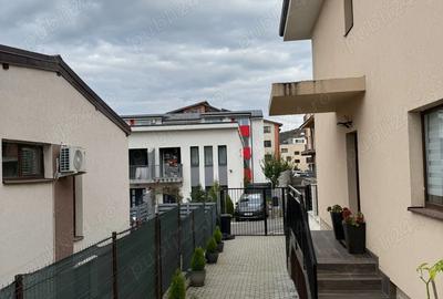 Vand duplex zona Teilor, Flore?ti - 10