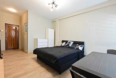 Spațiu comercial, de 53.810001373291 mp, în Central - 2