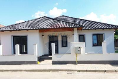 Casa de vanzare noua construita in 2025 - 8