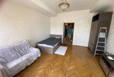 De Inchiriat Garsoniera Decomandata Dacia - Romana - 2