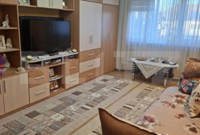 Apartament cu 3 camere decomandat în Obcini
