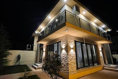 Casa de vanzare cu mansarda, complet mobilata si utilata, 4 camere - 305.000 EUR - 1