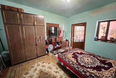 Casă cu 4 camere cu Teren 1500 Mp în Variaș - 1