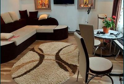 Casă cu 6 camere în Podu Iloaiei - 1