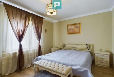 Casă cu 4 camere cu Teren 290 Mp în Cartierul Verde