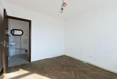 Apartament cu 3 camere semidecomandat în Craiovei - 3