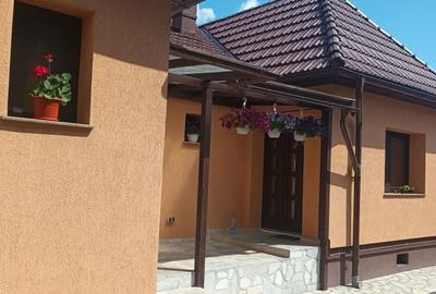 Casă cu 4 camere cu Teren 600 Mp în Central - 3