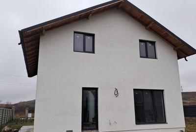 Casă cu 4 camere în Central - 4