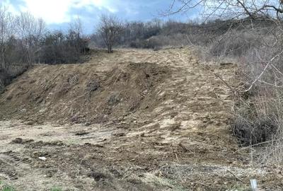 Teren de 1525 mp, în Jelna - 1