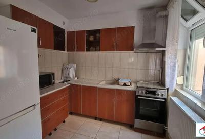 Apartament 3 camere de inchiriat zona centru - 6