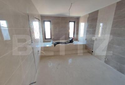 Casă cu 2 camere cu Teren 2000 Mp în Central - 8