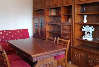 Apartament cu 3 camere decomandat în Pârneava - 5