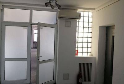 Birou, de 3,660 mp, în P-ța Rosetti - 4