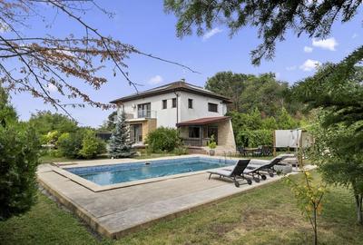 Vila clasică cu piscină și teren generos, într-un cadru verde, zona Băneasa - 13