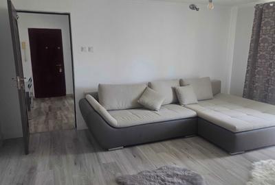 Apartament cu 2 camere semidecomandat în Micro 16 - 1