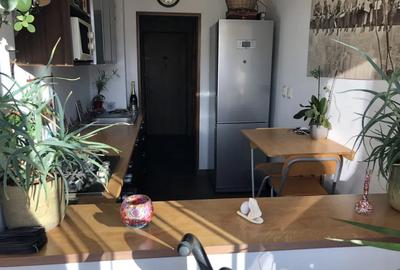 Apartament cu 2 camere semidecomandat în Berceni - 1