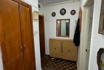 Apartament cu 2 camere semidecomandat în Central - 1