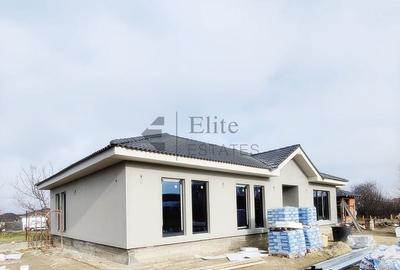 Casă cu 5 camere cu Teren 650 Mp în Sud - 2