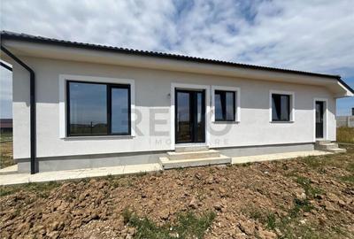 Casă cu 4 camere cu Teren 520 Mp în Sânmartin - 11