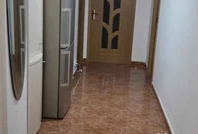 Apartament cu 3 camere decomandat în Nicolina - 9