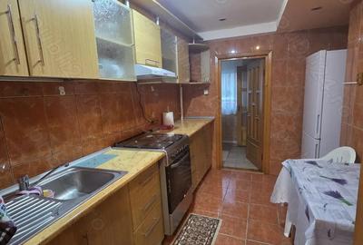 Inchiriez apartament 2 camere Micro 20 - 5