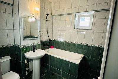 Apartament cu 3 camere decomandat în Faleza Nord - 2