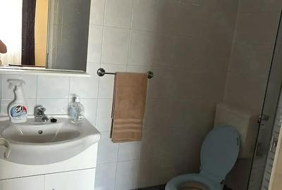 Casă cu 2 camere cu Teren 1640 Mp în Central - 8