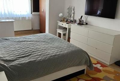 Apartament spatios cu 4 camere, etaj 2, 2 bai, 2 parcari si beci la doar 3 minut - 8