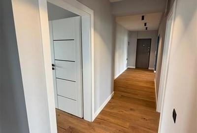 Exclusvitate, Apartament 3 camere, 86 mp utili, Zona Tractorul, Brasov - 2