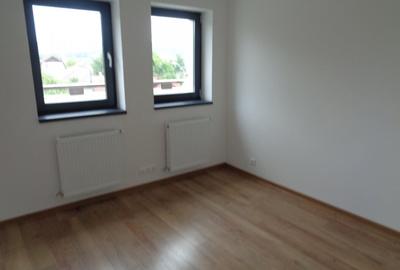 Apartament cu 4 camere in cladire de birouri - 4