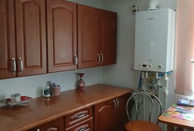 Casă cu 4 camere cu Teren 1500 Mp în Bora - 9