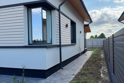 Casă individuală cu 4 camere cu Canalizare în Frumușani - 4