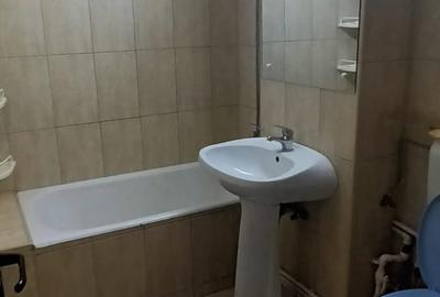 Apartament cu 2 camere decomandat în Tomis III - 4