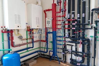 CLADIRE CU ARHITECTURA EMBLEMATICA - FOST SEDIU INTEL - 9