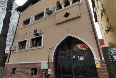 Vilă individuală cu randament excelent | 15 camere | Metrou Muncii - 1